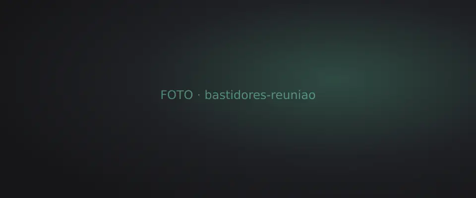 Equipe em reunião de estratégia